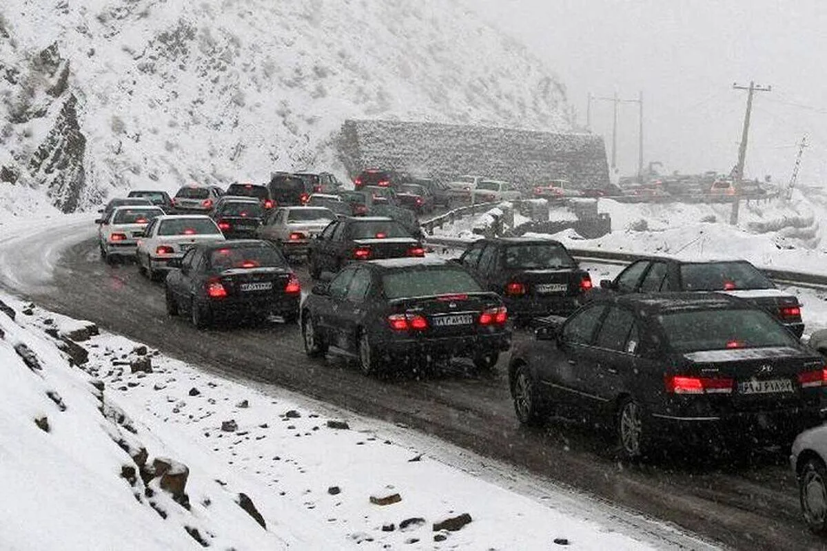 بارش برفوباران در ۱۵ استان/ترافیک نیمهسنگین درمحورهای منتهی بهتهران بارش برفوباران در ۱۵ استان/ترافیک نیمهسنگین درمحورهای منتهی بهتهران