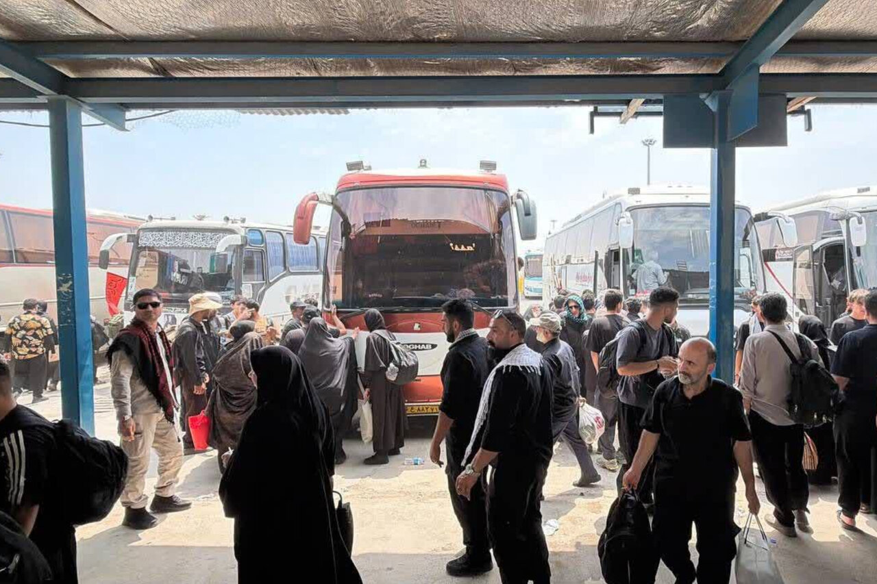 بیش از ۱۵ هزار زائر اربعین به البرز بازگشتند بیش از ۱۵ هزار زائر اربعین به البرز بازگشتند